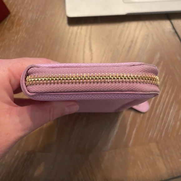 FERRAGAMO pink zip wallet with bow and original box - Used - Authentic - Picture 7 of 13